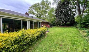 8904 BRIDGEHAVEN Ct, Alexandria, VA 22308