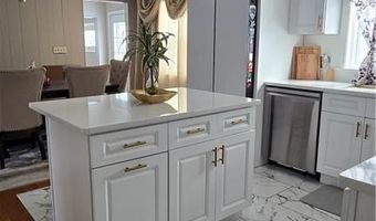 25 Rotary Dr, Johnston, RI 02919