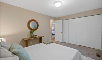 6352 12TH St N, Arlington, VA 22205