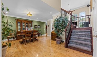 2820 Ashwood Dr, Alliance, OH 44601
