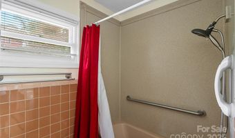 25 Baker Dr, Asheville, NC 28806
