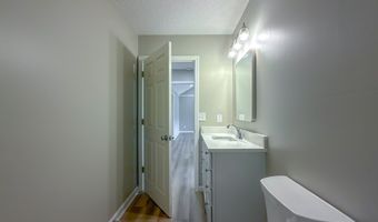 206 Riverchase Dr, Bainbridge, GA 39819