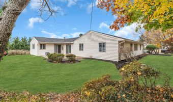 71 Irongate Ln, Aberdeen, NJ 07747