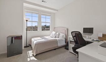 162 Sawbuck St, Camarillo, CA 93010