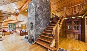 14361 Maple Creek Rd, Arcata, CA 95550