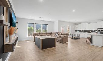 669 Fairway Dr, Acworth, GA 30101