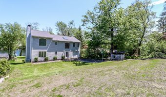 38 N Lake Shore Dr, Brookfield, CT 06804