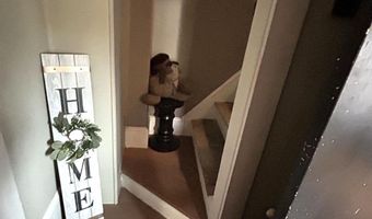 198 3rd St, Bangor, ME 04401