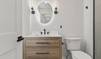 6 W Cypress St, Arlington Heights, IL 60005