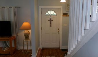 204 Hawthorne St, Alma, MI 48801