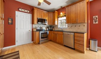 75 Orleton Ct, Cheshire, CT 06410