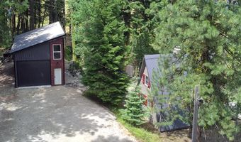32 Duffys Ln, Cascade, ID 83611
