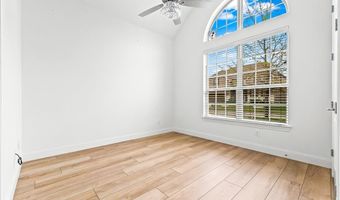 2407 Resort Dr, Heath, TX 75126