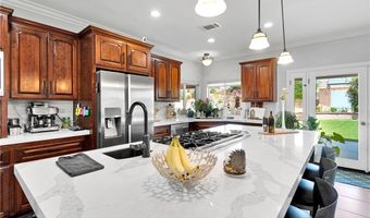19420 Red Feather Rd, Apple Valley, CA 92307