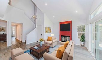 6117 E Garnet Cir, Anaheim, CA 92807