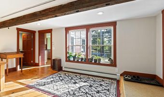 444 W Auburn Rd, Auburn, ME 04210