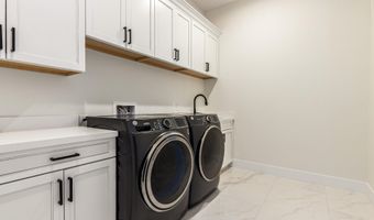 9357 W CANYON VERDE Dr, Casa Grande, AZ 85194