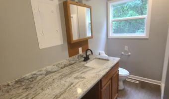 162 Shore Dr, Big Sandy, TN 38221