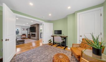 37 Hillcrest Ave, Beverly, MA 01915
