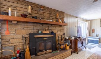 1306 Fork Mountain Rd, Bakersville, NC 28705
