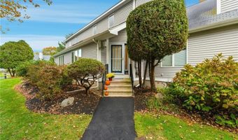 73 Oceanwoods Dr, North Kingstown, RI 02852