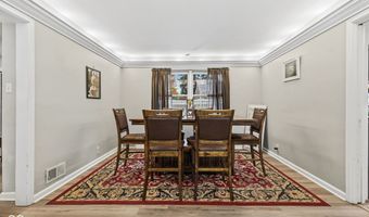 34 Colony Rd, Anderson, IN 46011