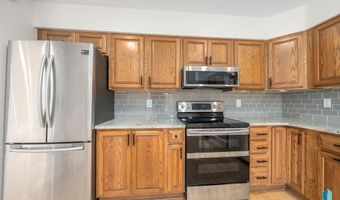 1513 E Sylvan Cir, Brandon, SD 57005