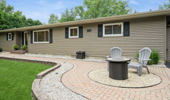 10308 Kenilworth Ave, Algonquin, IL 60102