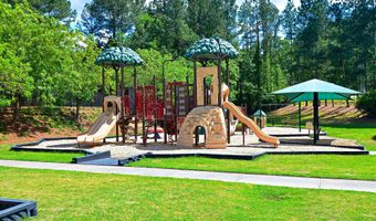 1345 Bentwater Dr, Acworth, GA 30101