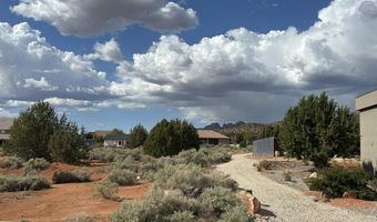 1152 E Red Sage Ln, Apple Valley, UT 84737