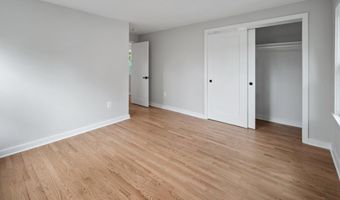 110 E SPRING St, Alexandria, VA 22301