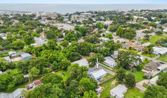 321 Saint George St, Bay St. Louis, MS 39520