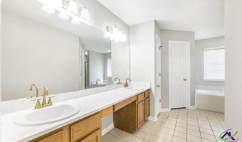 355 Old Oak Rd, Macon, GA 31216