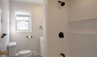 180 N Main St D-3, Boscawen, NH 03303