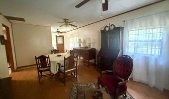 220 Presley Dr, Abbeville, AL 36310