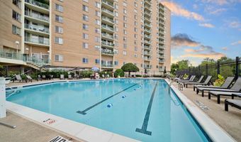 501 SLATERS Ln 402, Alexandria, VA 22314
