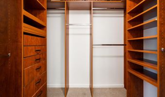 2318 S Hampton Cir, Santa Rosa, CA 95401