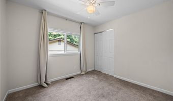 378 Palermo Dr, Ballwin, MO 63021