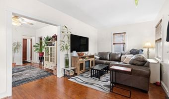 33 E GLOUCESTER Pike, Barrington, NJ 08007