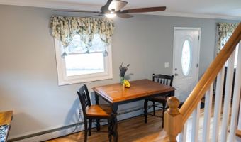 4 Park Ln, Andover, NJ 07860