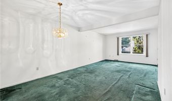 168 Springhouse Rd, Allentown, PA 18104