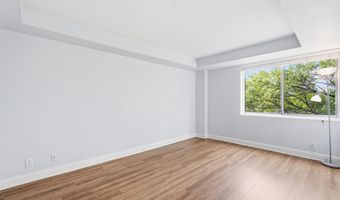 8315 N BROOK Ln 2-902, Bethesda, MD 20814