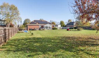 1013 Pembrooke Dr, Bardstown, KY 40004