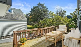 5604 HOOVER St, Bethesda, MD 20817