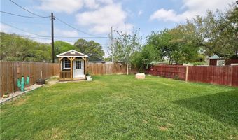 150 N 9th St, Aransas Pass, TX 78336