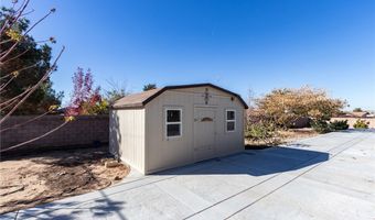 14076 Wawona Rd, Apple Valley, CA 92307