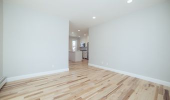 25 Edison Grn 2, Boston, MA 02125