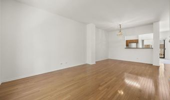 2125 W Concord Ln, Addison, IL 60101