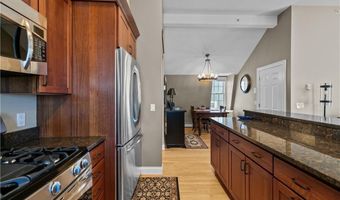 30 Brewer St 3, Newport, RI 02840