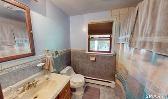 34 Angell Rd, Glocester, RI 02814